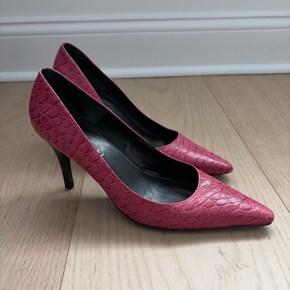 Gianni Bini Elegant Pink Women's Heels